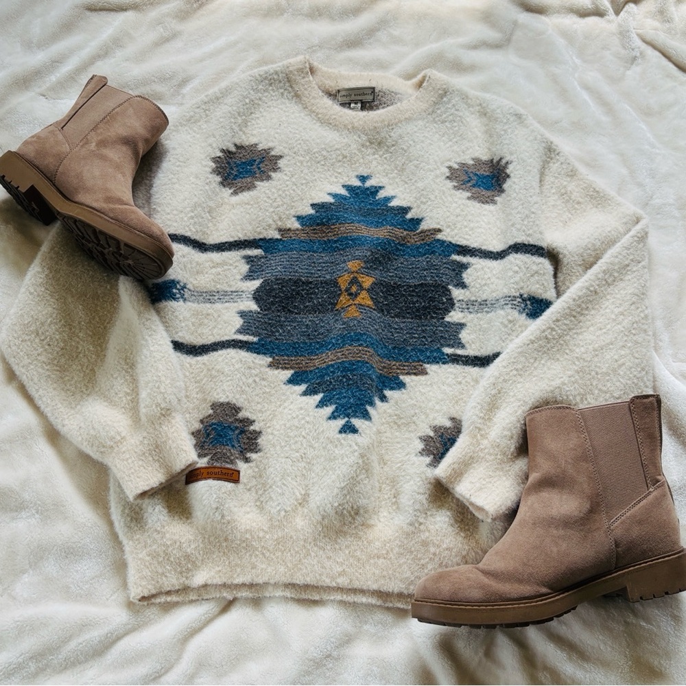 • simply southern cream sweater | m •
